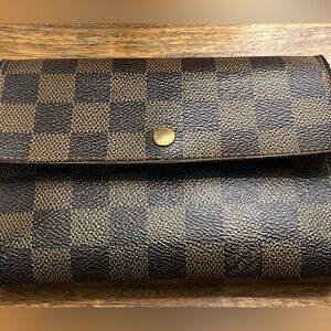 LV Damier Ebeme Wallet
